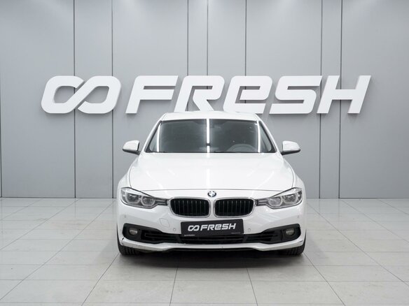 2017 BMW 3 серии 318i VI (F3x) Рестайлинг, белый, 1770000 рублей - вид 2