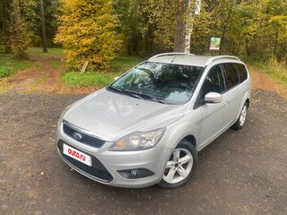 2010 Ford Focus II Рестайлинг, серебристый, 550000 рублей, вид 1