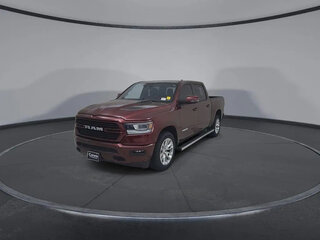 2023 Ram 1500 Crew Cab eTorque V, красный, 5608906 рублей, вид 3