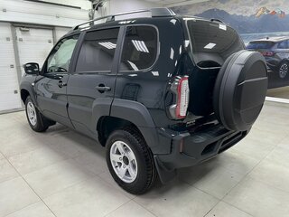 2026 Lada (ВАЗ) Niva Travel I Рестайлинг, зелёный, 1631900 рублей, вид 5
