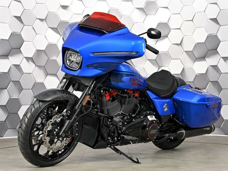 2026 Harley-Davidson CVO Street Glide ST, синий, 5599000 рублей, вид 2