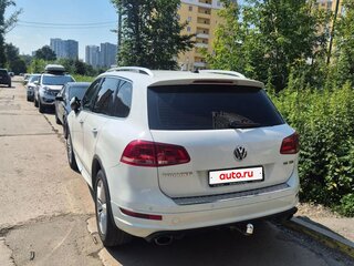 2013 Volkswagen Touareg II, белый, 2300000 рублей, вид 3
