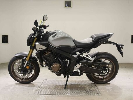 2026 Honda CB 650R, серый, 1377000 рублей, вид 1