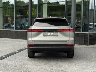 2026 Omoda C7, серебристый, 3099000 рублей, вид 4