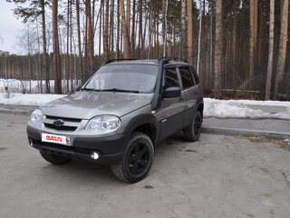 2014 Chevrolet Niva I Рестайлинг, серый, 470000 рублей, вид 1