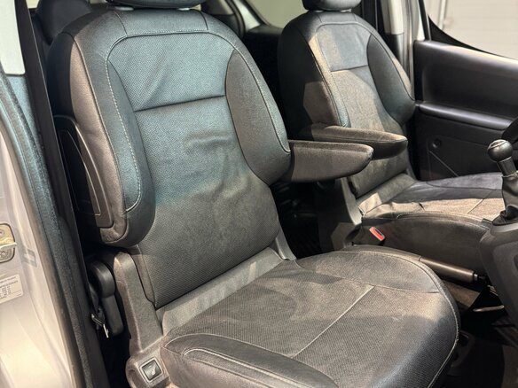 2013 Peugeot Partner II Рестайлинг, серебристый, 795000 рублей - вид 16