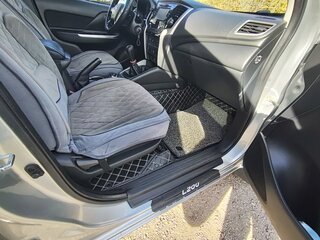 2019 Mitsubishi L200 V Рестайлинг, серебристый, 2100000 рублей, вид 5