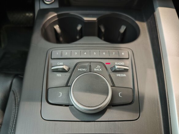2018 Audi A4 V (B9), чёрный - вид 23