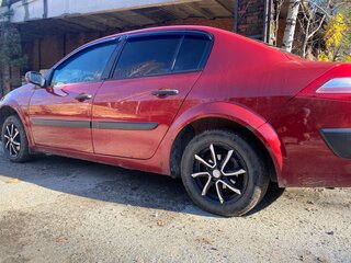 2008 Renault Megane II Рестайлинг, красный, 360000 рублей, вид 4