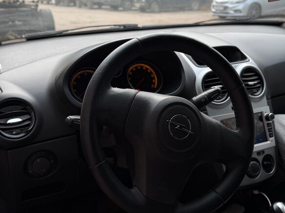 2008 Opel Corsa D, чёрный, 430000 рублей - вид 8