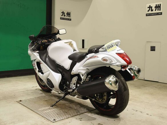2010 Suzuki GSX 1300 R Hayabusa, белый, 777000 рублей - вид 5