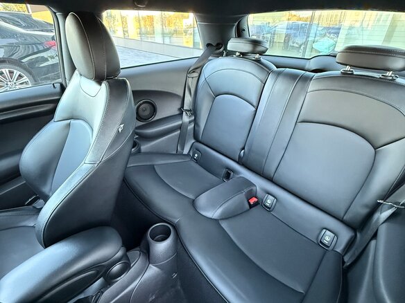 2015 Mini Hatch Cooper III (F55/F56), красный, 1260000 рублей - вид 14