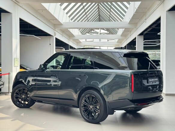2026 Land Rover Range Rover P400 MHEV V, зелёный, 20990000 рублей - вид 5