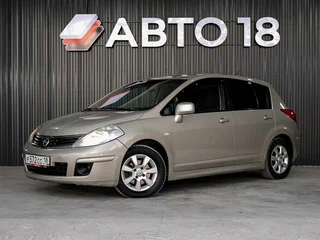 2011 Nissan Tiida I Рестайлинг, бежевый, 759000 рублей, вид 1