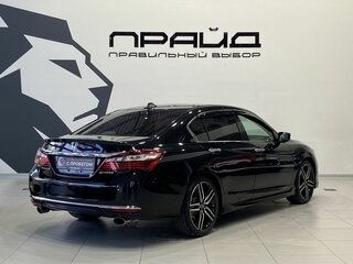 2017 Honda Accord IX Рестайлинг, чёрный, 1789900 рублей, вид 3