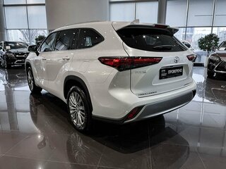 2026 Toyota Highlander IV (XU70), белый, 5650000 рублей, вид 4