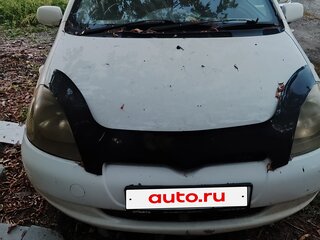 1999 Toyota Vitz I (P10), белый, 250000 рублей, вид 1