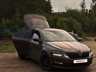 2017 Skoda Octavia III (A7) Рестайлинг, коричневый, 1800000 рублей, вид 1