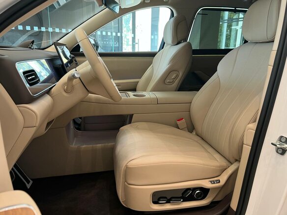 2026 Aito M7 53.4 kWh II, белый, 9390000 рублей - вид 18