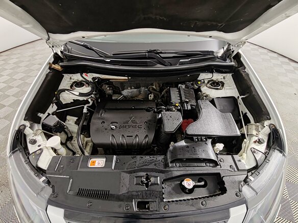 2019 Mitsubishi Outlander III Рестайлинг 3, белый - вид 9