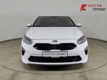 2018 Kia Ceed III, белый, 1525000 рублей, вид 2