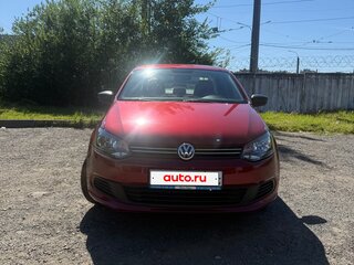 2013 Volkswagen Polo V, красный, 890000 рублей, вид 3
