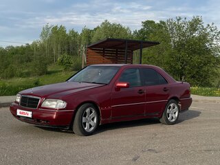 1993 Mercedes-Benz C-Класс 180 (PMS) I (W202), красный, 215000 рублей, вид 3