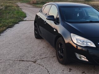 2012 Opel Astra J, чёрный, 545000 рублей, вид 4