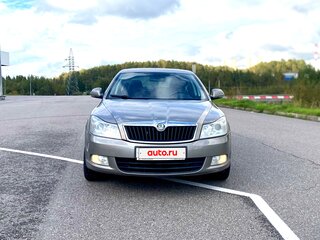 2011 Skoda Octavia II (A5) Рестайлинг, серый, 735000 рублей, вид 2