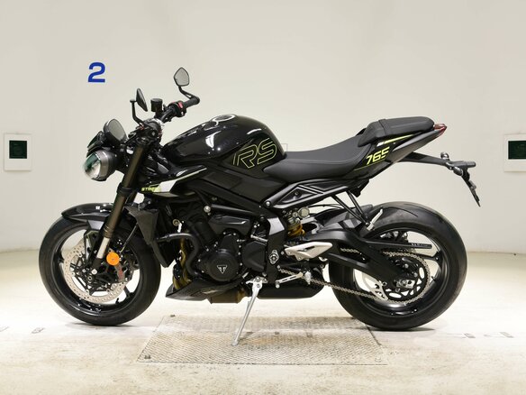 2025 Triumph Street Triple, чёрный, 1299000 рублей - вид 30