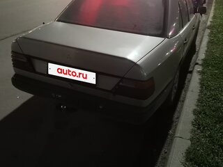 1988 Mercedes-Benz W124 230, золотистый, 96000 рублей, вид 5