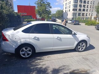 2011 Ford Focus II Рестайлинг, белый, 745000 рублей, вид 2