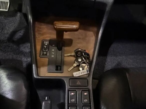 1995 BMW 5 серии 520i III (E34), белый, 2300000 рублей - вид 13