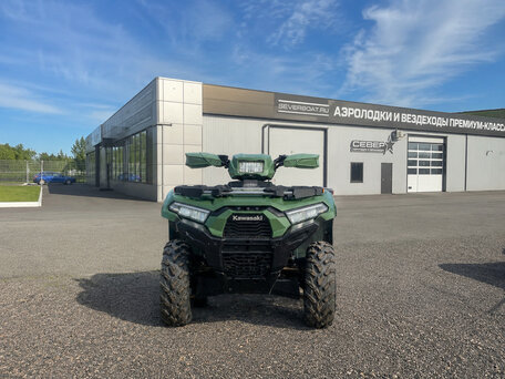 2024 Kawasaki KVF 750 Brute Force, зелёный, 1078900 рублей, вид 4