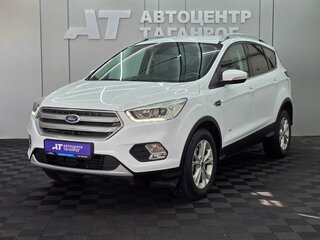 2017 Ford Kuga II Рестайлинг, белый, 1749000 рублей, вид 1
