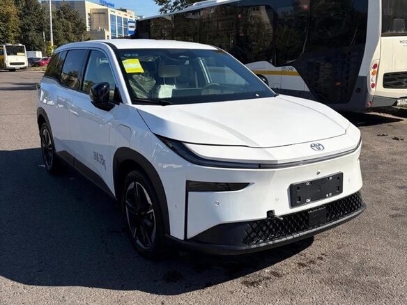 2026 Toyota bZ3X 58.3 kWh, белый, 2800000 рублей - вид 1