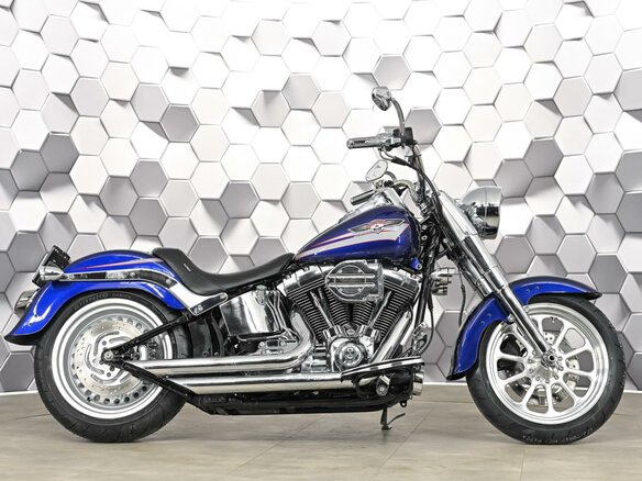 2007 Harley-Davidson Fat Boy, синий, 899000 рублей - вид 2
