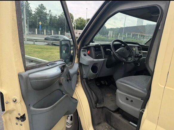 2013 Ford Transit, жёлтый, 797500 рублей - вид 16