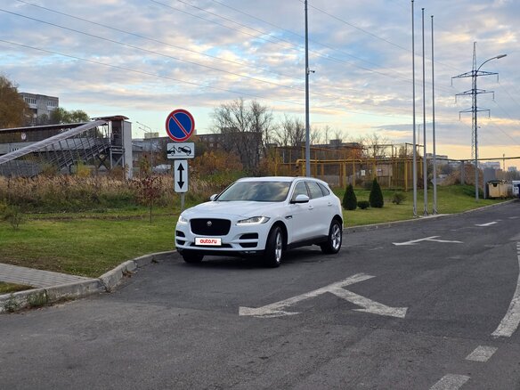 2019 Jaguar F-Pace I, белый, 2990000 рублей - вид 5