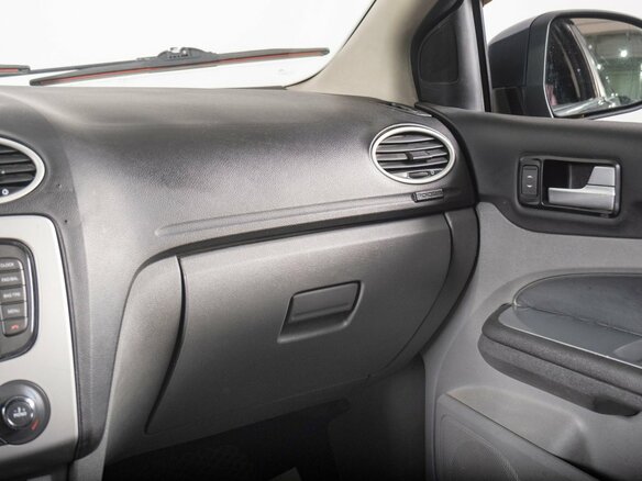 2010 Ford Focus II Рестайлинг, серый, 399000 рублей - вид 10