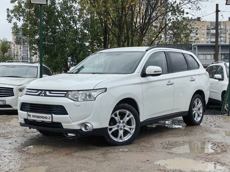 Mitsubishi Outlander III