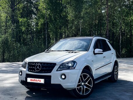 2008 Mercedes-Benz M-Класс 550 II (W164) Рестайлинг, белый, 1250000 рублей, вид 1