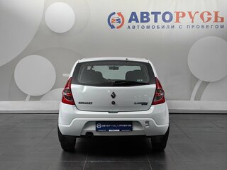 2012 Renault Sandero I, белый, 515000 рублей, вид 4