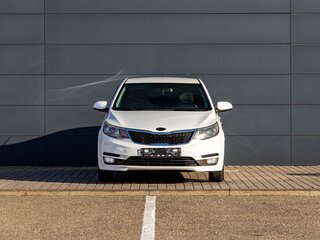 2016 Kia Rio III Рестайлинг, белый, 795000 рублей, вид 2