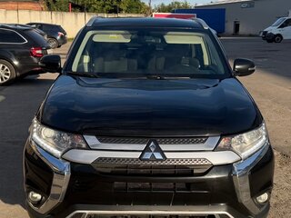 2018 Mitsubishi Outlander III Рестайлинг 3, чёрный, 1800000 рублей, вид 1