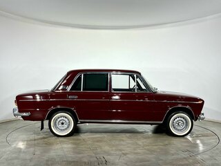 1974 Lada (ВАЗ) 2103, красный, 2000000 рублей, вид 4