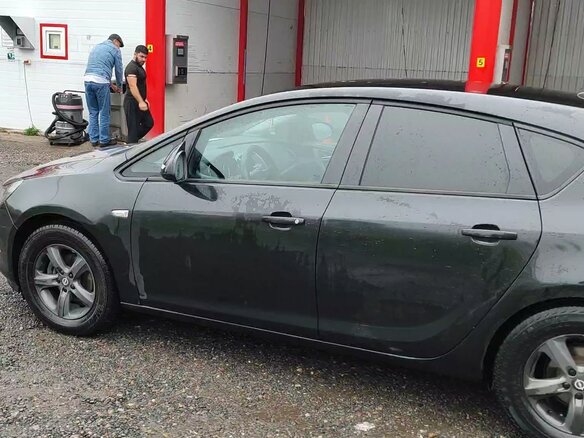 2012 Opel Astra J Рестайлинг, чёрный, 750000 рублей - вид 17