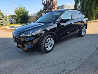 2020 Ford Escape IV, чёрный, 1700000 рублей, вид 1