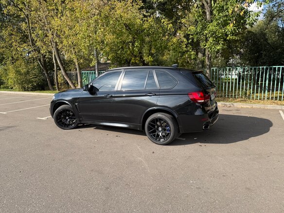 2016 BMW X5 25d III (F15), чёрный, 3000000 рублей - вид 9