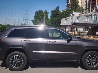 2021 Jeep Grand Cherokee IV (WK2) Рестайлинг, коричневый, 3999999 рублей, вид 4